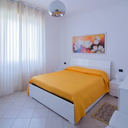 דירה Silky House With Private Parking *
