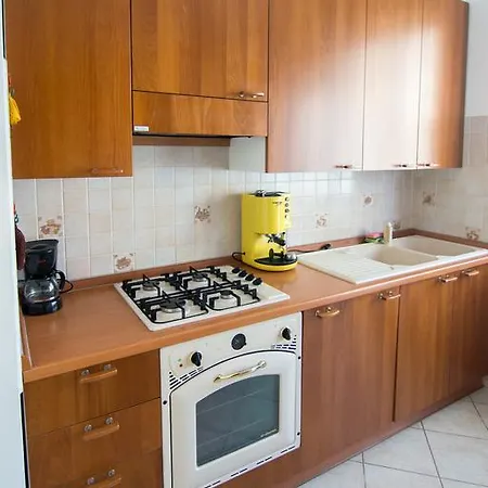 Silky House With Private Parking קומו