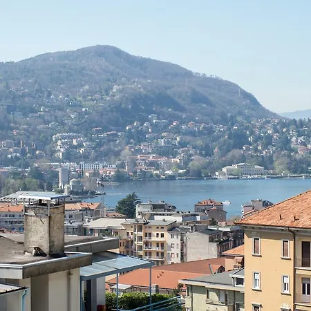 Silky House With Private Parking Appartamento