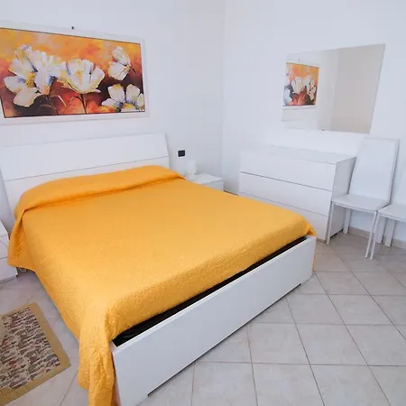 Silky House With Private Parking Apartamento